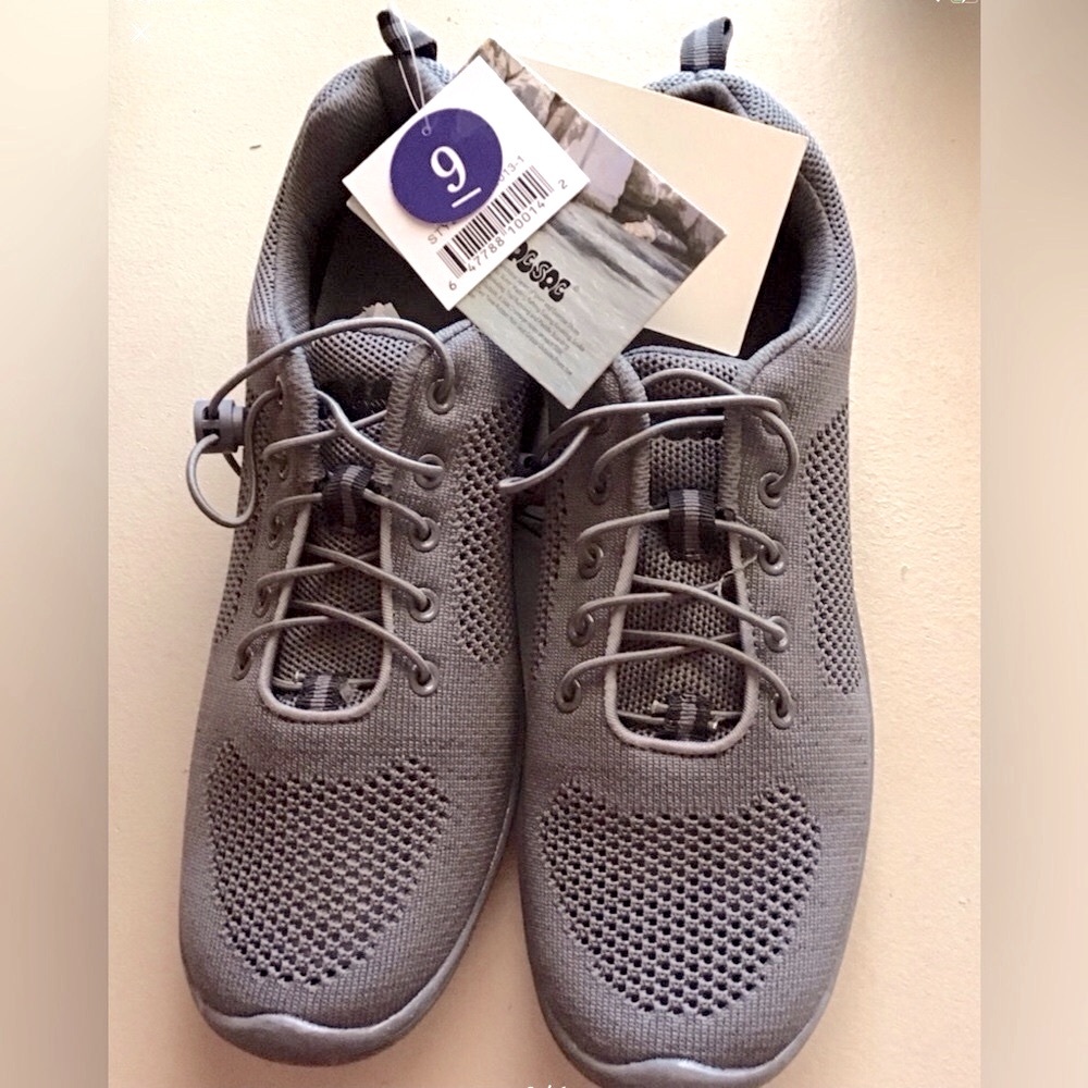 NWT Roc Soc Men's Water Shoes